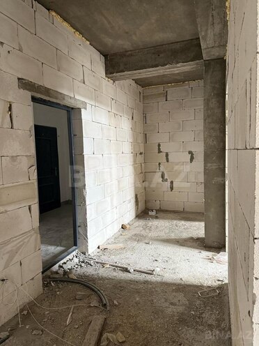 Продаётся 3-комн. новостройка 90 м², м. Кара Караев, photo 1 from 8