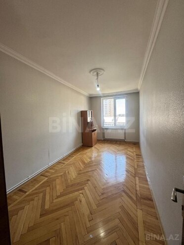 Satılır 3 otaqlı köhnə tikili 75 m², İnşaatçılar m., photo 9 from 16