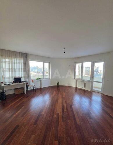 Продаётся 2-комн. новостройка 106 м², м. 8 ноября, photo 1 from 19