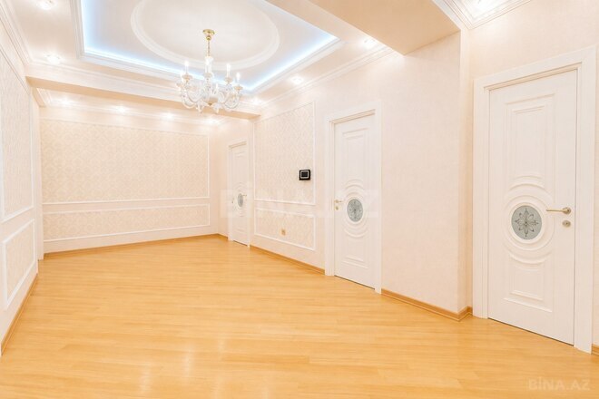 Продаётся 4-комн. новостройка 225 м², м. Элмляр Академиясы, photo 9 from 14