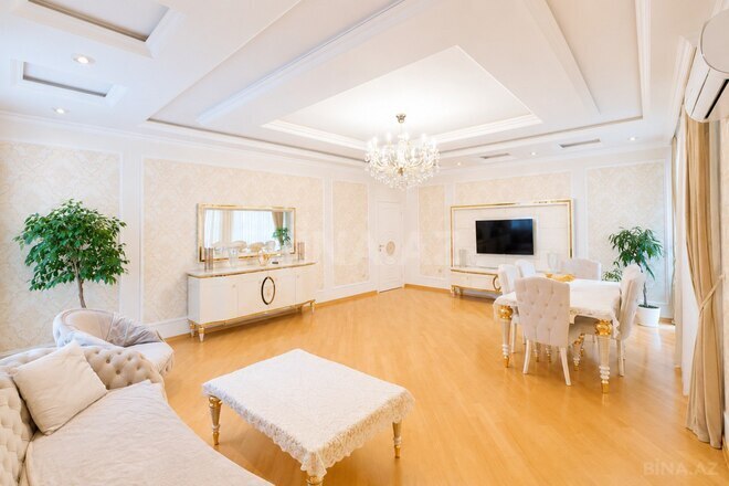 Продаётся 4-комн. новостройка 225 м², м. Элмляр Академиясы, photo 3 from 14