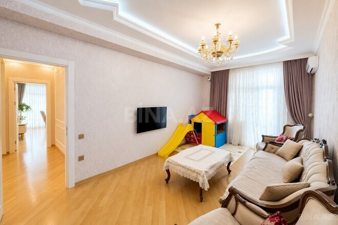 Продаётся 4-комн. новостройка 225 м², м. Элмляр Академиясы, photo 11 from 14