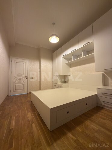 Продаётся 2-комн. новостройка 70 м², м. Кара Караев, photo 11 from 17