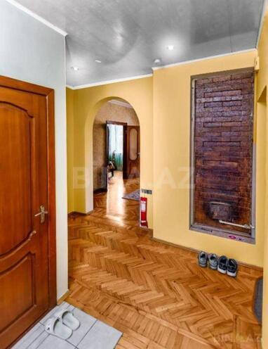 Satılır 3 otaqlı köhnə tikili 70 m², İçəri Şəhər m., photo 1 from 16