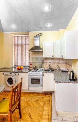 Satılır 3 otaqlı köhnə tikili 70 m², İçəri Şəhər m., photo 13 from 16