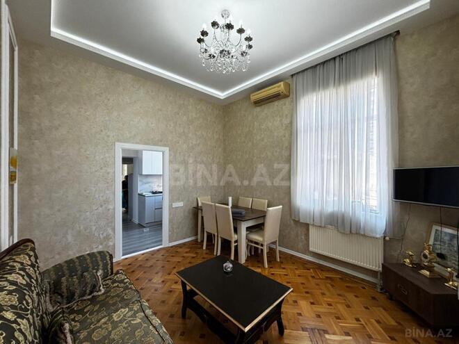 Сдаётся 2-комн. вторичка 45 м², м. Ичеришехер, photo 6 from 16