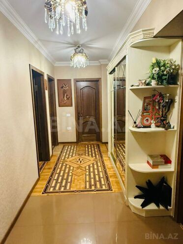 Satılır 4 otaqlı köhnə tikili 125 m², Səbail r., photo 13 from 17