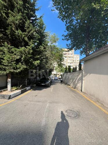 Satılır 2 otaqlı köhnə tikili 50 m², Elmlər Akademiyası m., photo 1 from 20