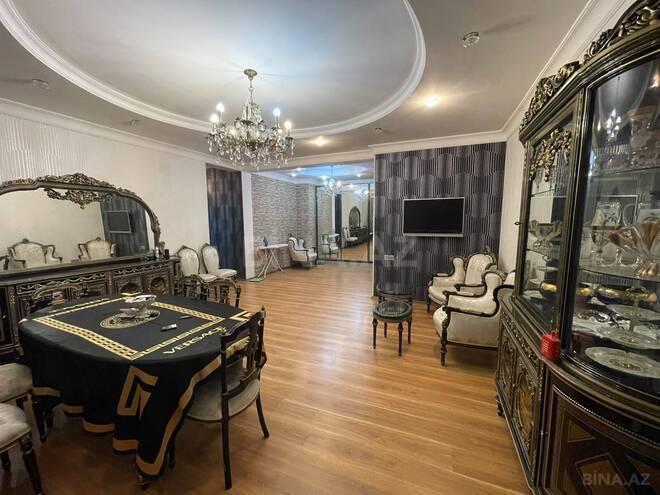 Сдаётся 3-комн. новостройка 120 м², м. Ази Асланов, photo 1 from 12
