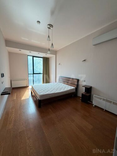Сдаётся 2-комн. новостройка 90 м², м. 28 мая, photo 1 from 9