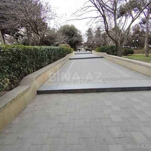 Satılır 3 otaqlı köhnə tikili 70 m², Neftçilər m., photo 1 from 32