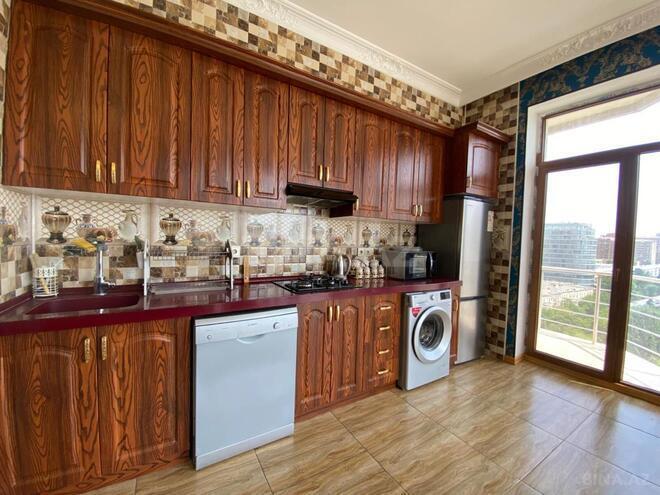 İcarəyə verilir 2 otaqlı yeni tikili 94 m², 28 May m., photo 1 from 12