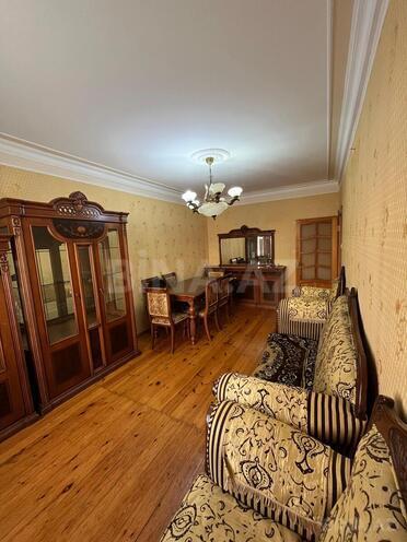 Satılır 3 otaqlı köhnə tikili 66 m², Həzi Aslanov q., photo 1 from 16