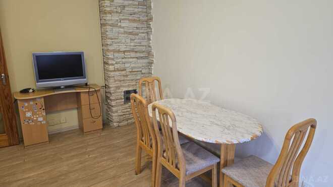 İcarəyə verilir 2 otaqlı köhnə tikili 60 m², 28 May m., photo 3 from 12