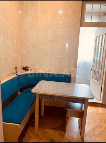 Satılır 3 otaqlı köhnə tikili 80 m², 28 May m., photo 4 from 9
