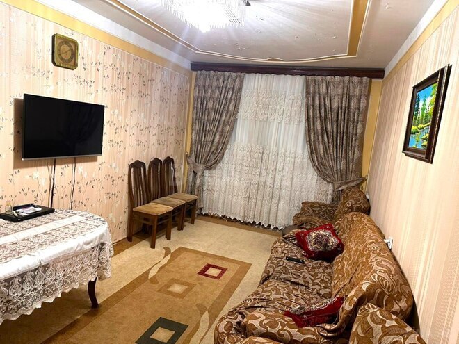 Satılır 3 otaqlı köhnə tikili 90 m², Əhmədli m., photo 1 from 9