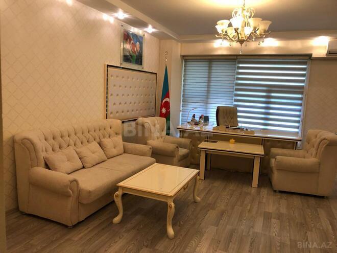Продаётся 3-комн. офис 116 м², м. Мемар Аджеми, photo 1 from 10