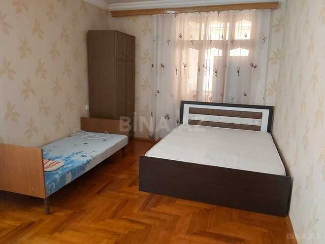 Сдаётся 3-комн. вторичка 70 м², м. Гянджлик, photo 1 from 19
