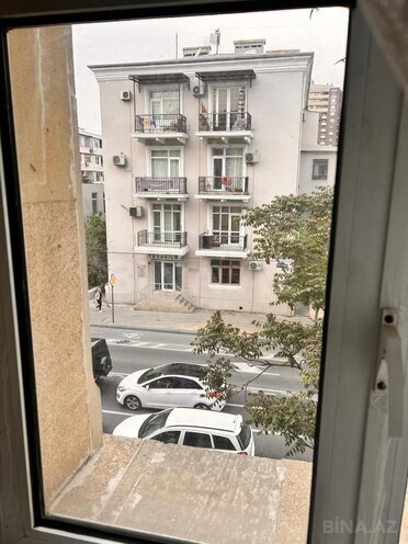 Satılır 2 otaqlı köhnə tikili 45 m², Şah İsmayıl Xətai m., photo 1 from 9