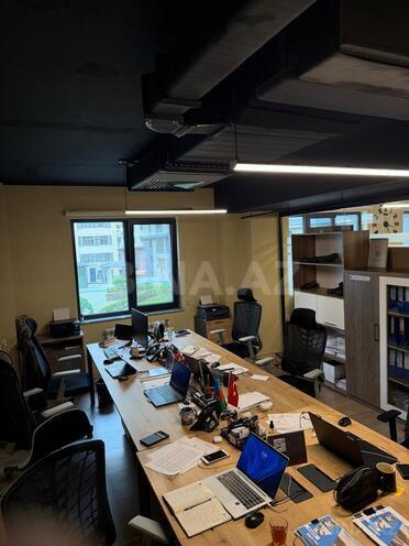 Сдаётся 3-комн. офис 90 м², м. Иншаатчылар, photo 3 from 8