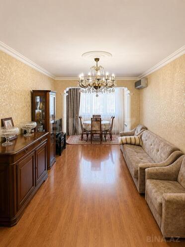 Продаётся 3-комн. вторичка 75 м², м. Элмляр Академиясы, photo 1 from 15