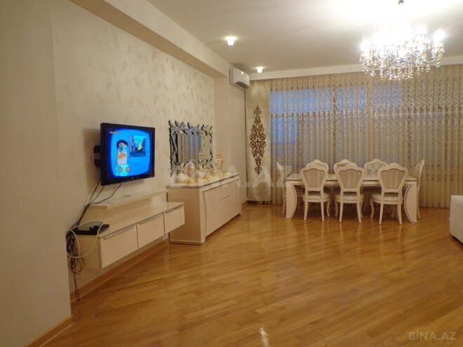 İcarəyə verilir 4 otaqlı yeni tikili 200 m², İçəri Şəhər m., photo 3 from 17