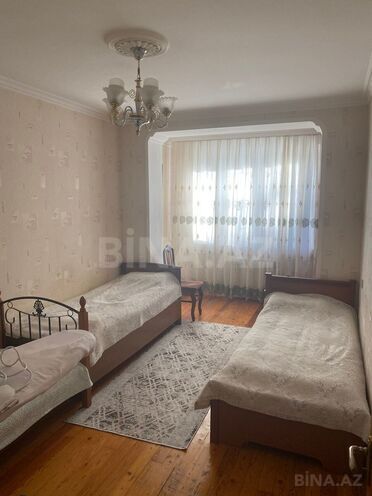 Satılır 3 otaqlı köhnə tikili 75 m², Neftçilər m., photo 3 from 12