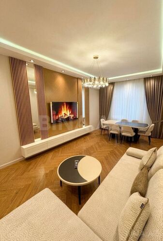 Продаётся 3-комн. новостройка 123 м², м. Элмляр Академиясы, photo 3 from 10