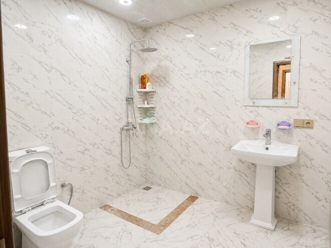 İcarəyə verilir 3 otaqlı yeni tikili 120 m², 28 May m., photo 13 from 16