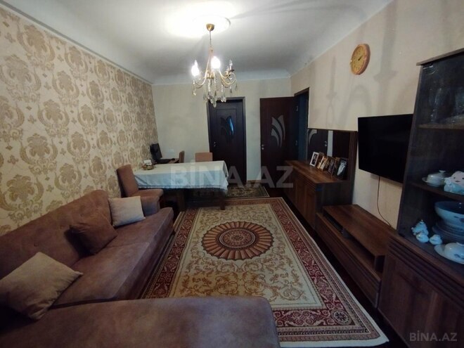 Satılır 3 otaqlı köhnə tikili 70 m², Neftçilər m., photo 1 from 17