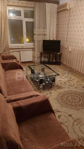 Продаётся 2-комн. вторичка 60 м², м. Халглар Достлугу, photo 1 from 10