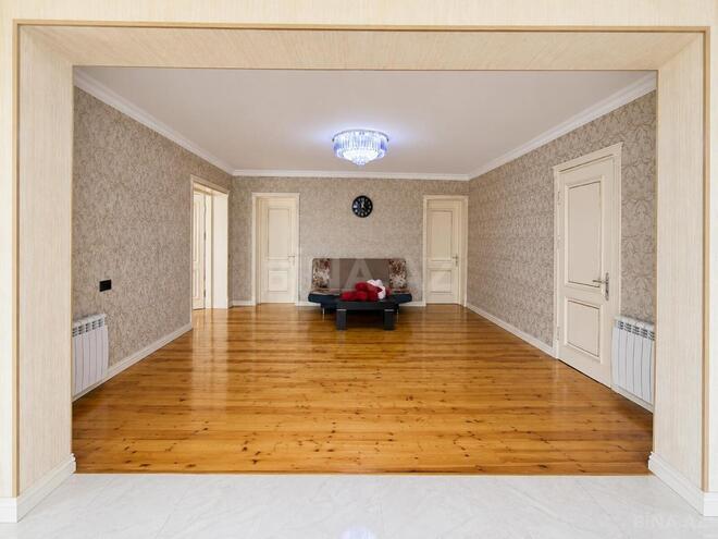 Satılır 7 otaqlı həyət evi/bağ evi 310 m², Bakıxanov q., photo 21 from 25