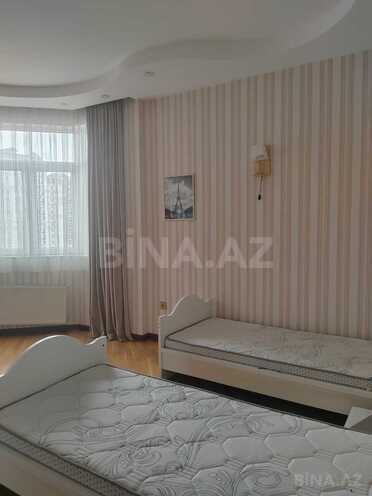 Сдаётся 3-комн. новостройка 150 м², м. Низами, photo 8 from 17