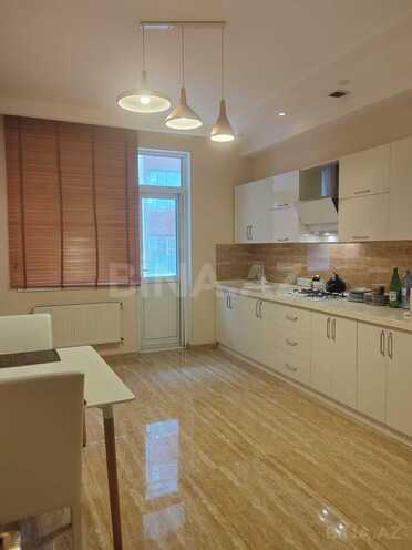 Сдаётся 3-комн. новостройка 150 м², м. Низами, photo 6 from 17