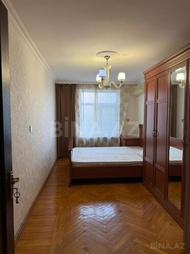 Продаётся 3-комн. вторичка 75 м², м. Элмляр Академиясы, photo 3 from 14
