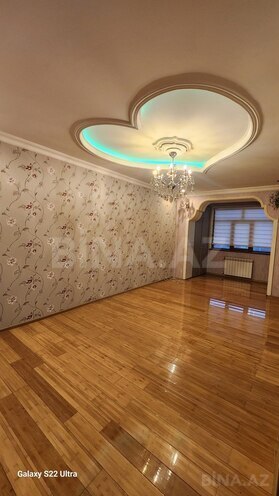 Satılır 4 otaqlı köhnə tikili 95 m², Bakıxanov q., photo 1 from 8
