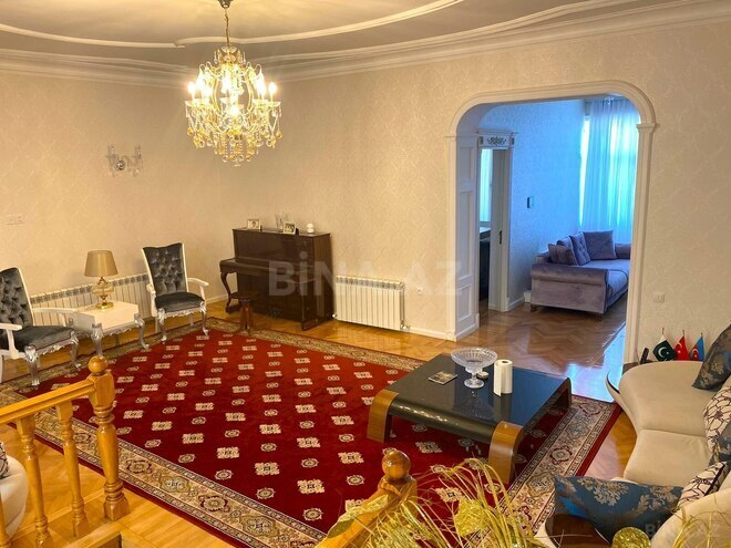 Satılır 6 otaqlı həyət evi/bağ evi 550 m², Azadlıq Prospekti m., photo 8 from 30