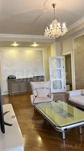 İcarəyə verilir 3 otaqlı yeni tikili 110 m², 28 May m., photo 6 from 18