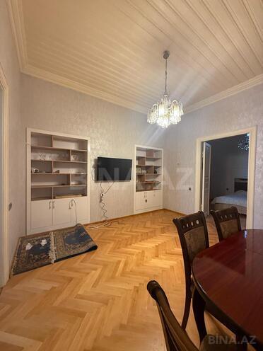 Satılır 4 otaqlı köhnə tikili 120 m², Nizami m., photo 3 from 15