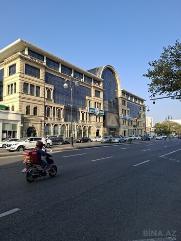Satılır 2 otaqlı köhnə tikili 50 m², İnşaatçılar m., photo 1 from 14