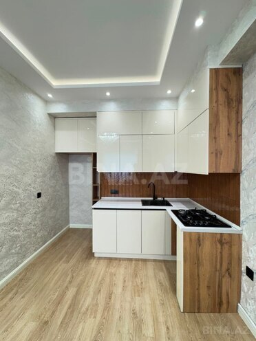 Продаётся 2-комн. новостройка 75 м², м. Кара Караев, photo 1 from 12