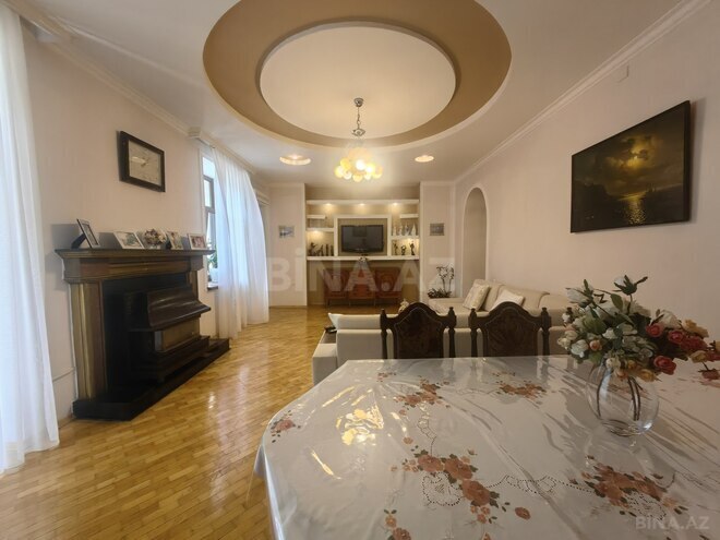 Продаётся 3-комн. вторичка 114 м², м. Ичеришехер, photo 3 from 28