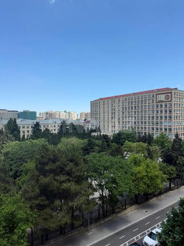 Сдаётся 3-комн. вторичка 74 м², м. Элмляр Академиясы, photo 3 from 16