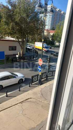 Satılır 3 otaqlı köhnə tikili 92 m², Nəsimi r., photo 4 from 20