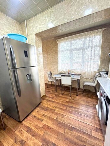 Satılır 3 otaqlı köhnə tikili 90 m², Həzi Aslanov m., photo 6 from 13