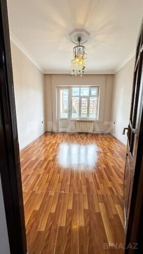 Продаётся 2-комн. вторичка 65 м², м. Нефтчиляр, photo 4 from 9