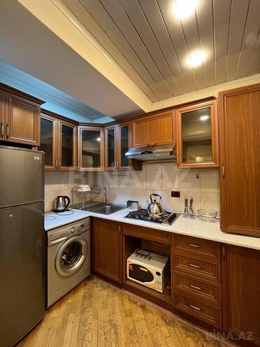 İcarəyə verilir 2 otaqlı köhnə tikili 90 m², Yasamal r., photo 16 from 26