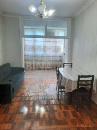 İcarəyə verilir 2 otaqlı köhnə tikili 55 m², 28 May m., photo 3 from 10