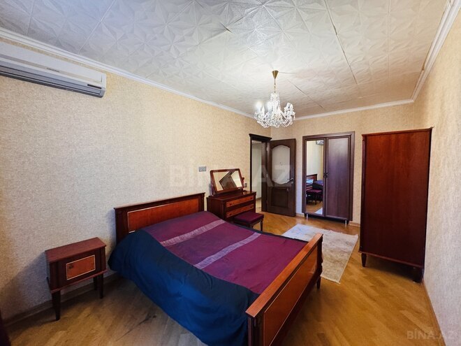 Satılır 3 otaqlı köhnə tikili 70 m², Nizami m., photo 8 from 19
