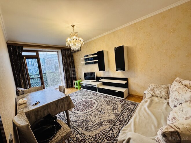 Satılır 3 otaqlı köhnə tikili 70 m², Nizami m., photo 3 from 19
